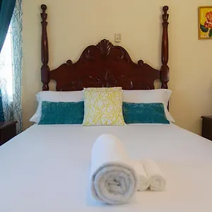 https://heart-of-the-city-aptartment-with-the-amenities-of-home.hotelsochorios.net