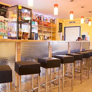 Hostal A&o Hauptbahnhof Viena